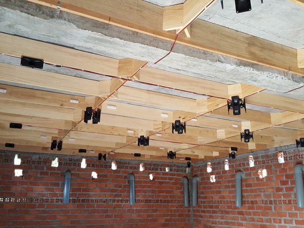 Chọn thanh làm tổ cho nhà nuôi chim yến 