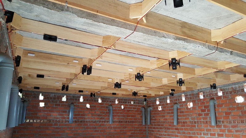 Nuôi chim yến tự phát tra tấn người dân